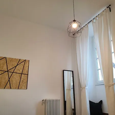Red And Vanilla Appartement